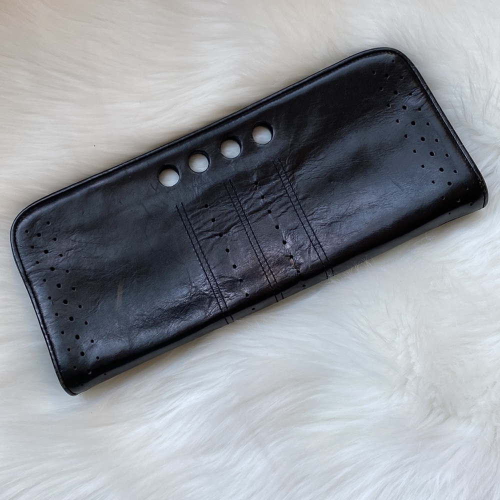 BR black leather clutch